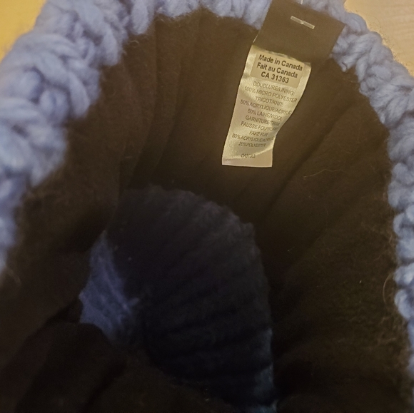 Barneys New York women's beanie winter hat - Picture 3 of 4